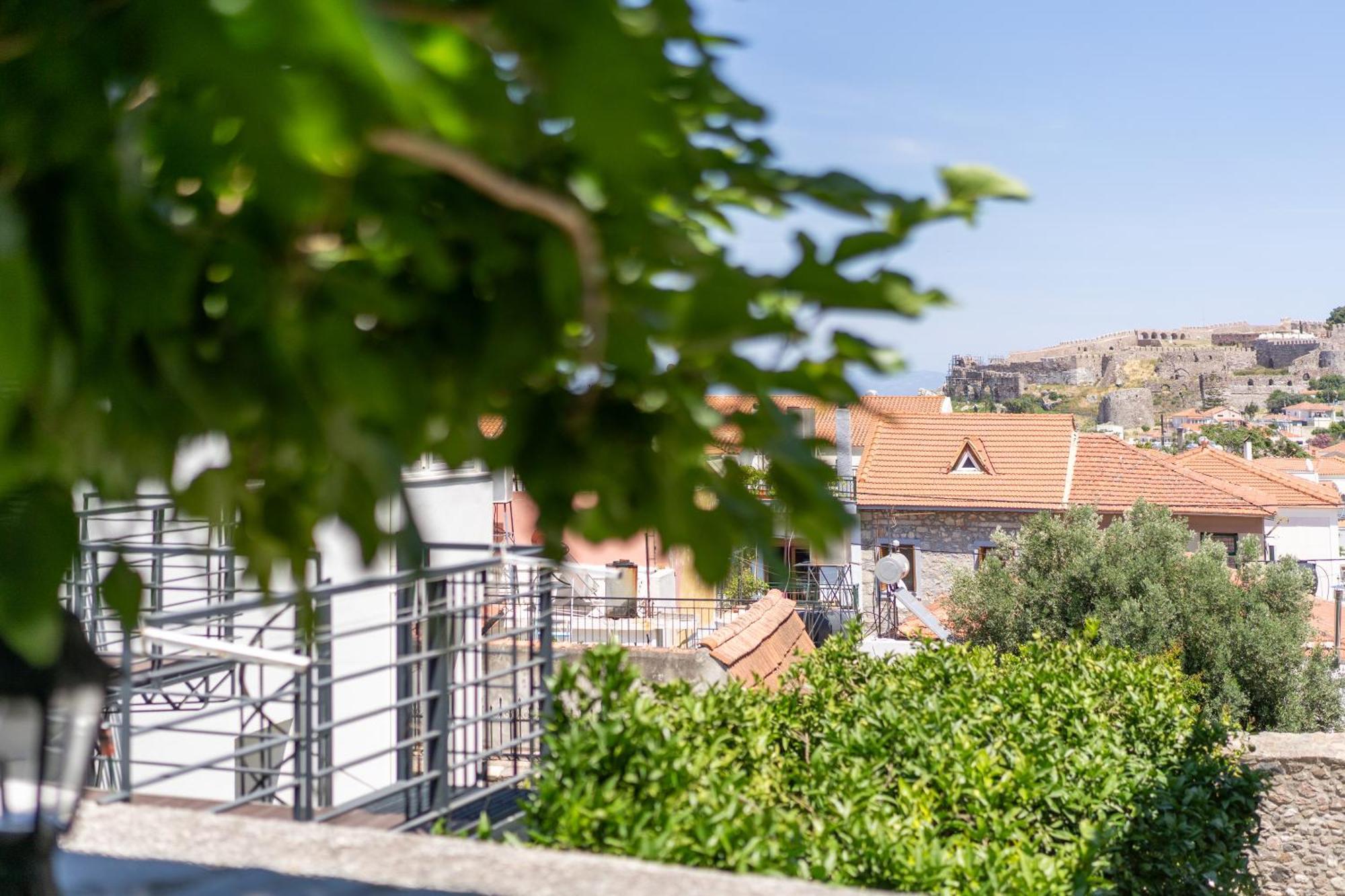 Spacious Home With Yard, Mytilene Lesvos Esterno foto
