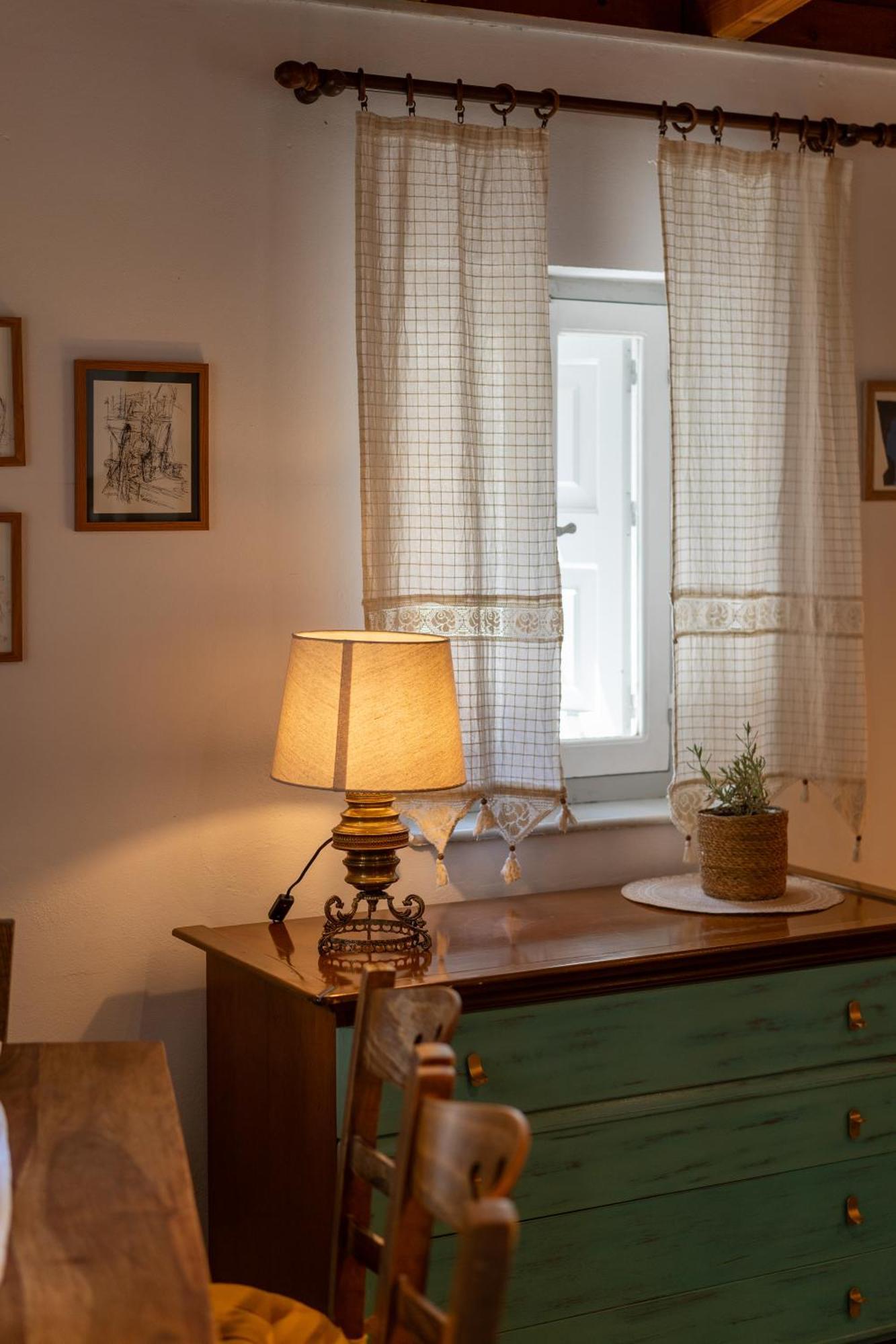 Spacious Home With Yard, Mytilene Lesvos Esterno foto
