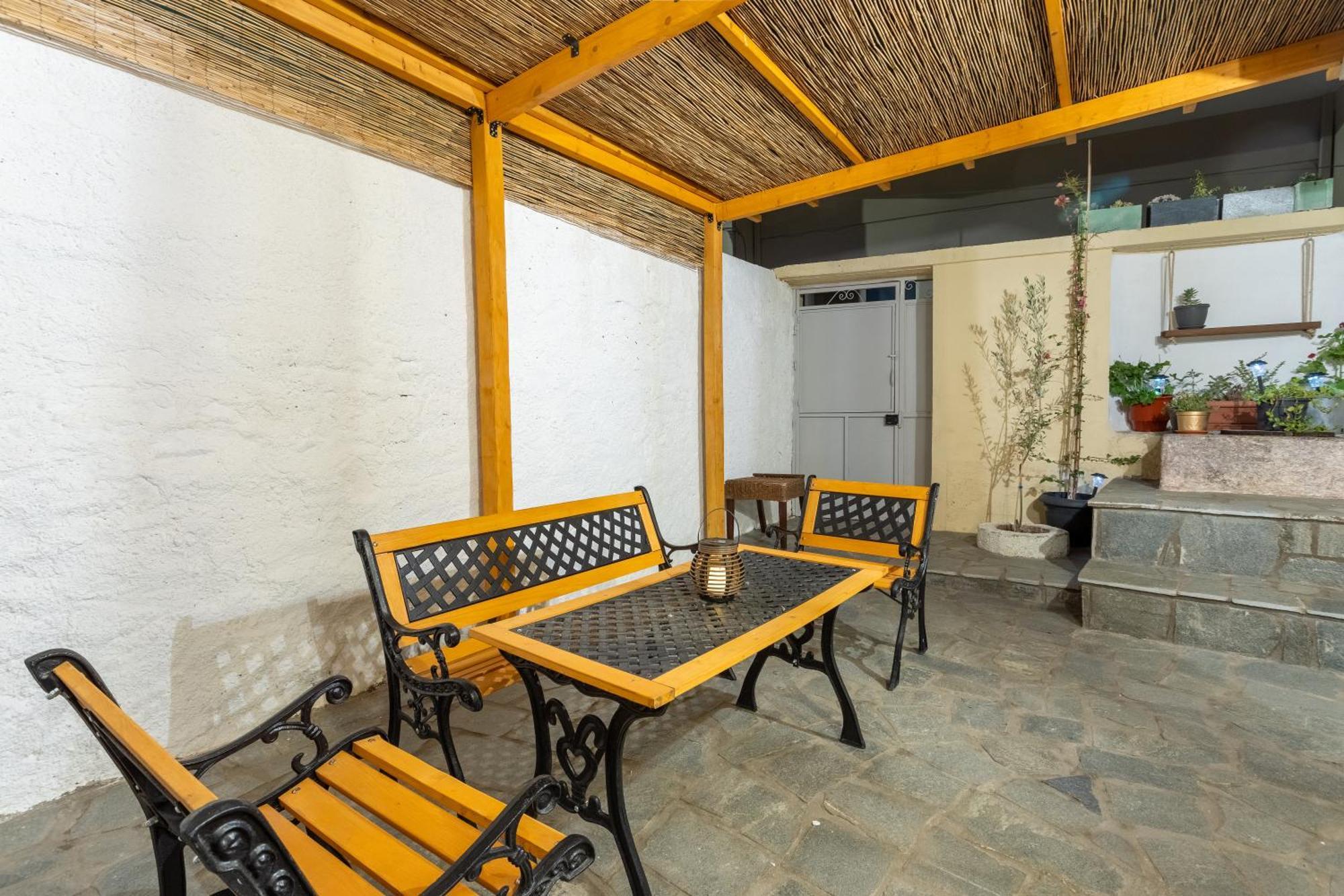 Spacious Home With Yard, Mytilene Lesvos Esterno foto